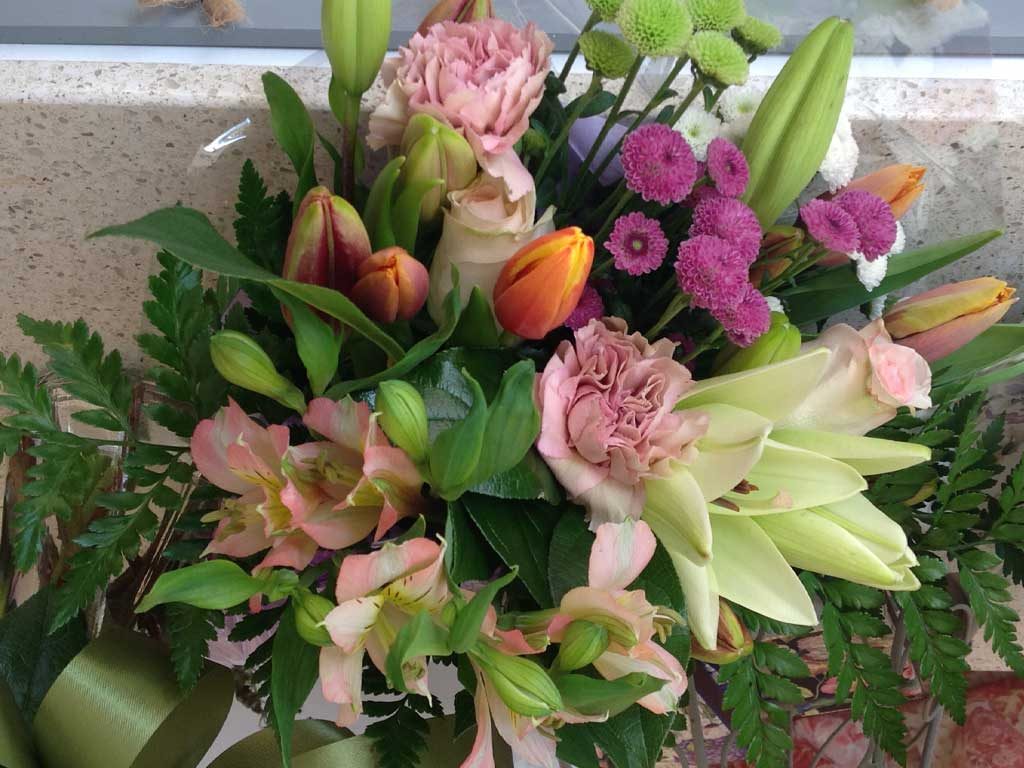 Mother's Day Floral 10
